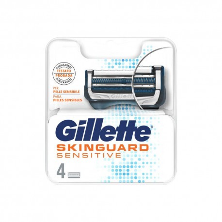 Gillette Skinguard Sensitive 4 Lamette di Ricambio Rasoio Uomo Pelle Sensibile